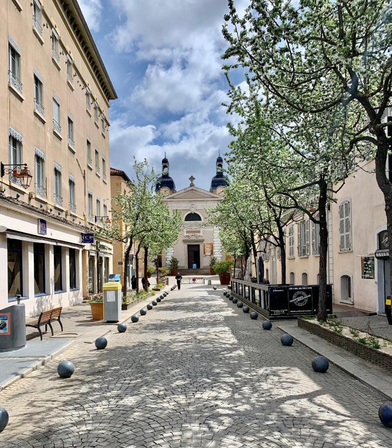 Charmant Appartement Au Coeur De Neuville - Lyon A 20Mn Eksteriør bilde